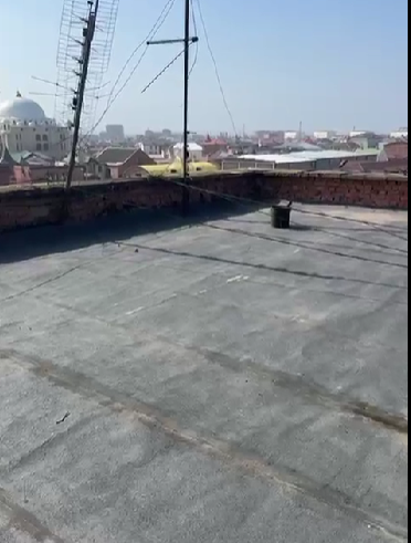 Жители дома на ул. Орджоникидзе 1А в Каспийске добиваются ремонта крыши вместе с Госжилинспекцией